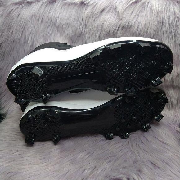 Athletic_Shoes